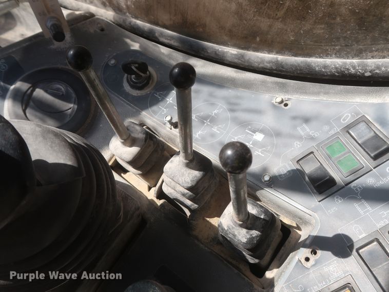 image for item DJ2297 2008 Sandvik Ranger DX800  rock pilot drill