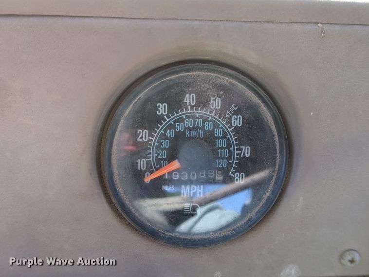 image for item DJ2317 1981 Mack R686ST  semi truck