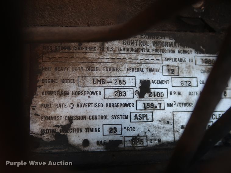 image for item DJ2317 1981 Mack R686ST  semi truck