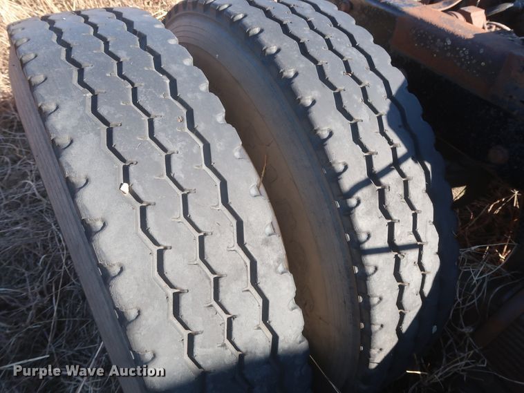 image for item DJ2317 1981 Mack R686ST  semi truck