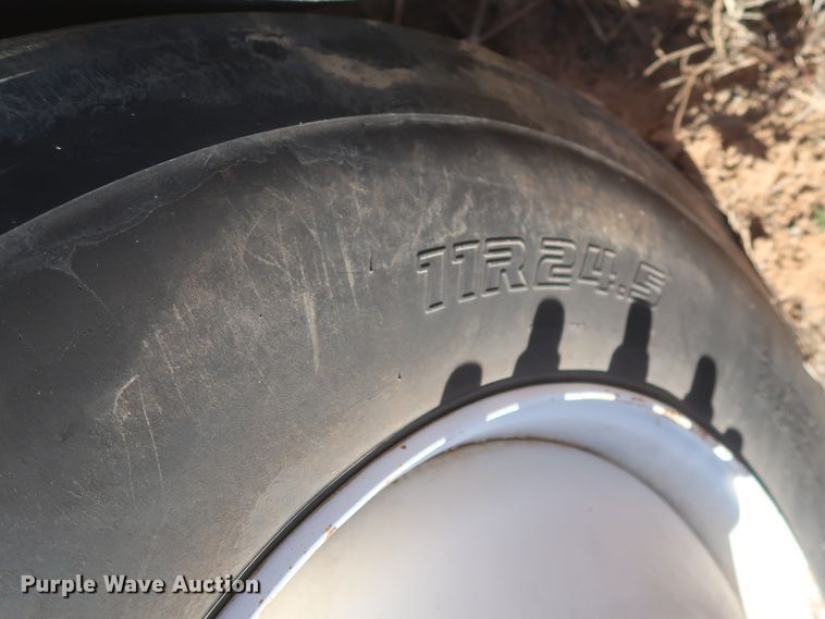 image for item DJ2317 1981 Mack R686ST  semi truck