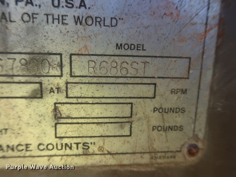 image for item DJ2317 1981 Mack R686ST  semi truck