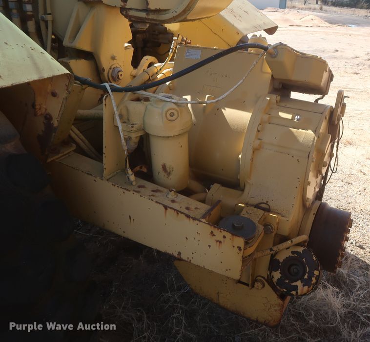 image for item DJ2320 1998 Caterpillar 613C Series II  elevating scraper