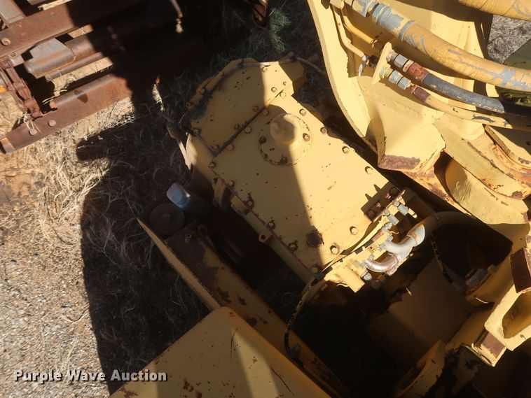 image for item DJ2320 1998 Caterpillar 613C Series II  elevating scraper