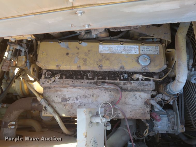 image for item DJ2321 1998 Caterpillar 613C Series II  elevating scraper