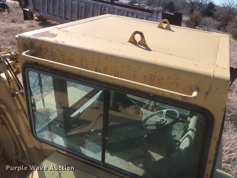 image for item DJ2321 1998 Caterpillar 613C Series II  elevating scraper