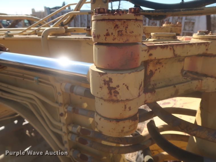 image for item DJ2321 1998 Caterpillar 613C Series II  elevating scraper