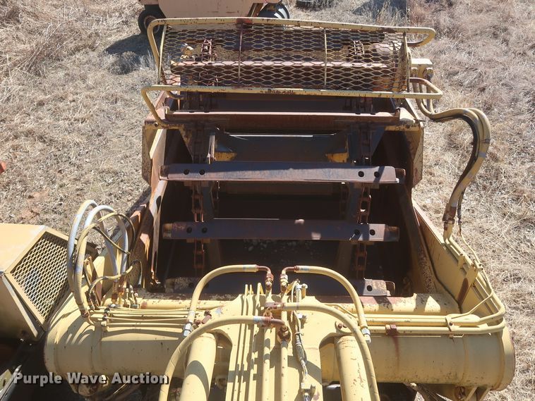 image for item DJ2321 1998 Caterpillar 613C Series II  elevating scraper