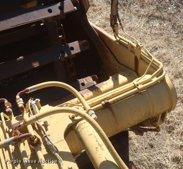 image for item DJ2321 1998 Caterpillar 613C Series II  elevating scraper