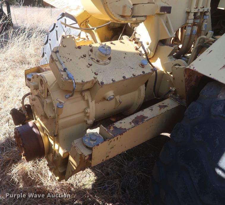 image for item DJ2321 1998 Caterpillar 613C Series II  elevating scraper