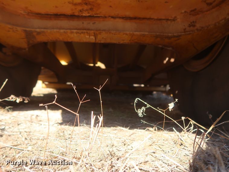 image for item DJ2321 1998 Caterpillar 613C Series II  elevating scraper