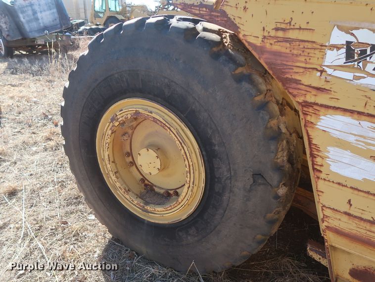 image for item DJ2321 1998 Caterpillar 613C Series II  elevating scraper