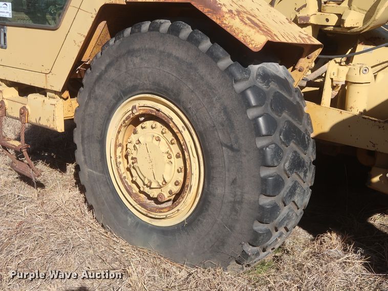 image for item DJ2321 1998 Caterpillar 613C Series II  elevating scraper