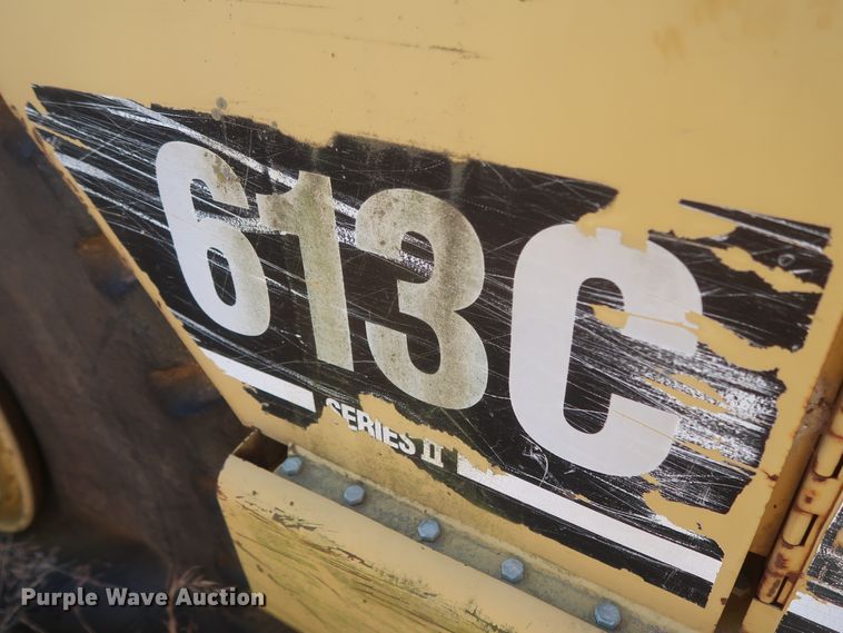 image for item DJ2321 1998 Caterpillar 613C Series II  elevating scraper