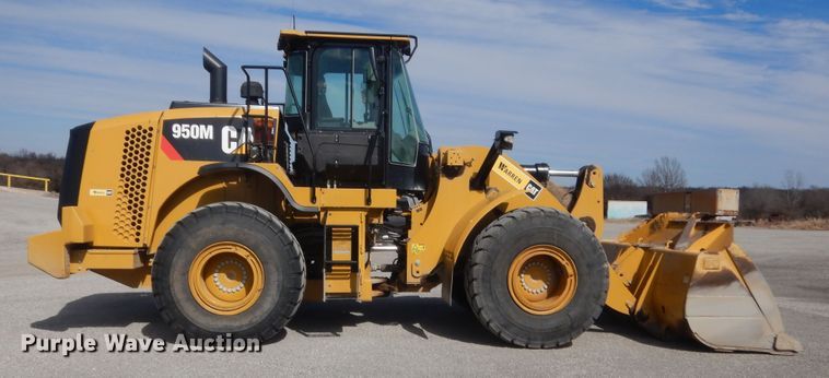 image for item DJ2333 2015 Caterpillar 950M  wheel loader