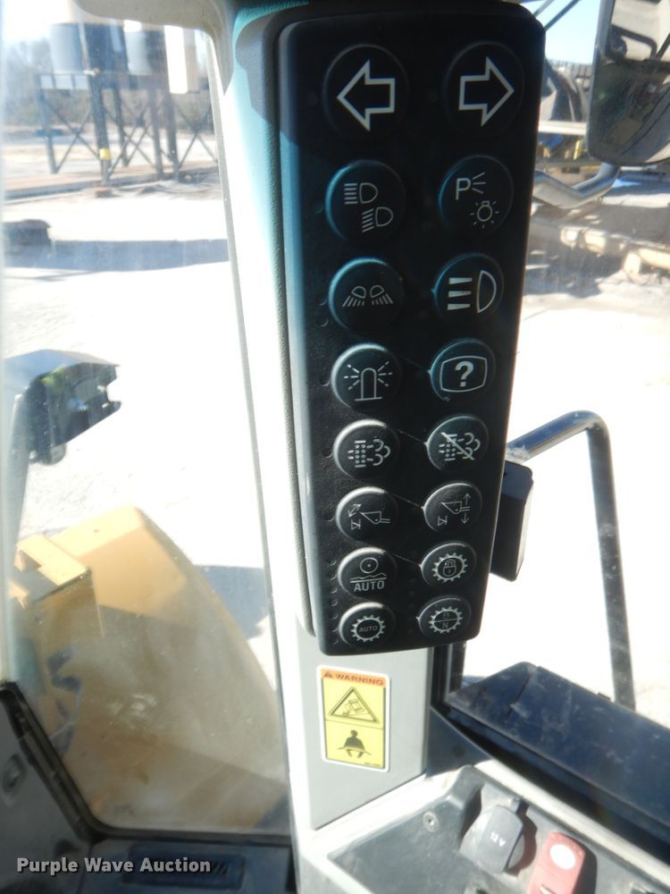 image for item DJ2333 2015 Caterpillar 950M  wheel loader