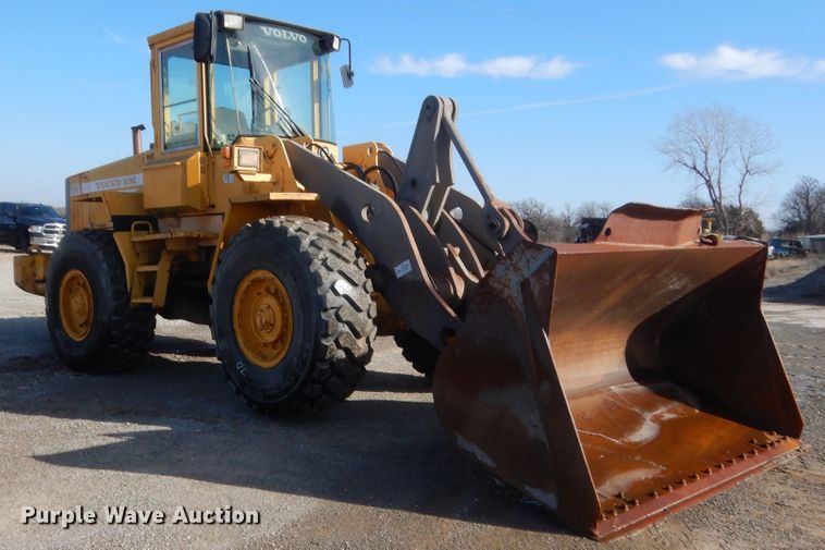 image for item DJ2342 1995 Volvo L90C  wheel loader