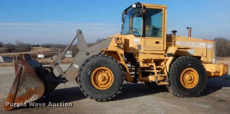 image for item DJ2342 1995 Volvo L90C  wheel loader