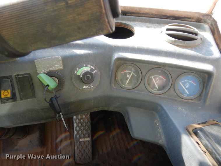 image for item DJ2342 1995 Volvo L90C  wheel loader