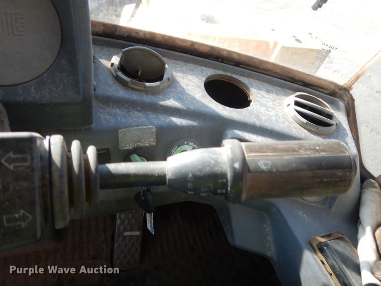 image for item DJ2342 1995 Volvo L90C  wheel loader