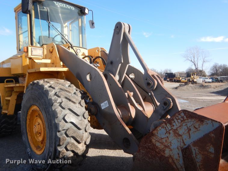 image for item DJ2342 1995 Volvo L90C  wheel loader