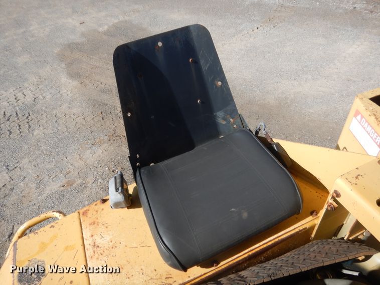 image for item DJ2357 2000 Hypac C530AH  pneumatic roller