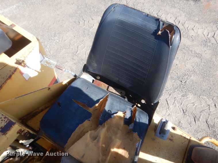 image for item DJ2357 2000 Hypac C530AH  pneumatic roller