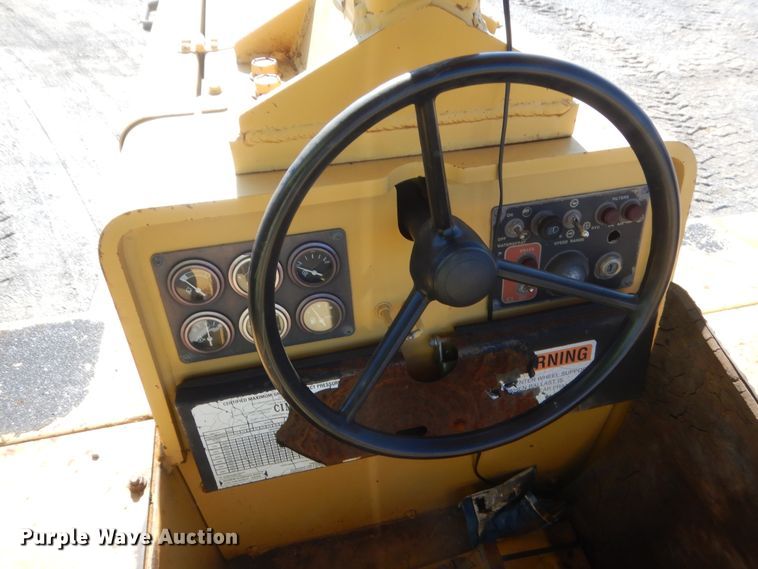 image for item DJ2357 2000 Hypac C530AH  pneumatic roller