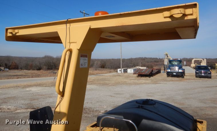 image for item DJ2357 2000 Hypac C530AH  pneumatic roller