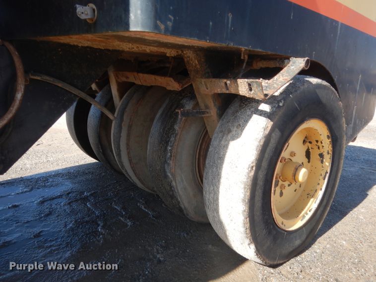 image for item DJ2357 2000 Hypac C530AH  pneumatic roller