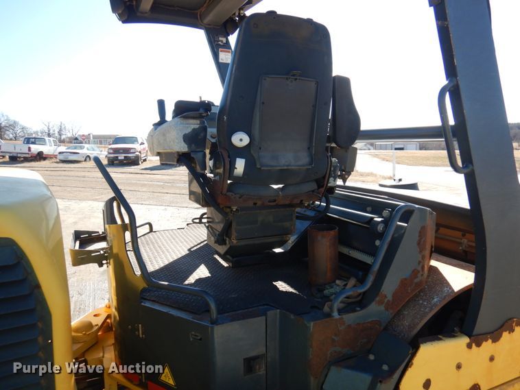 image for item DJ2359 2010 Hypac C778D  double drum vibratory roller