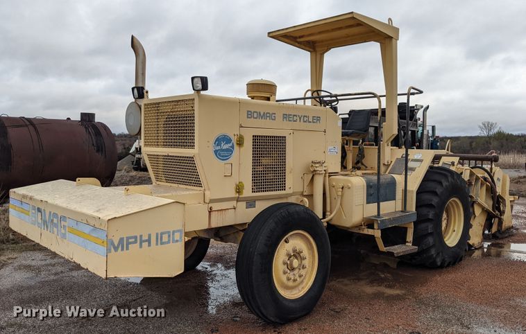 image for item DJ2360 2002 Bomag MPH100R  recycler