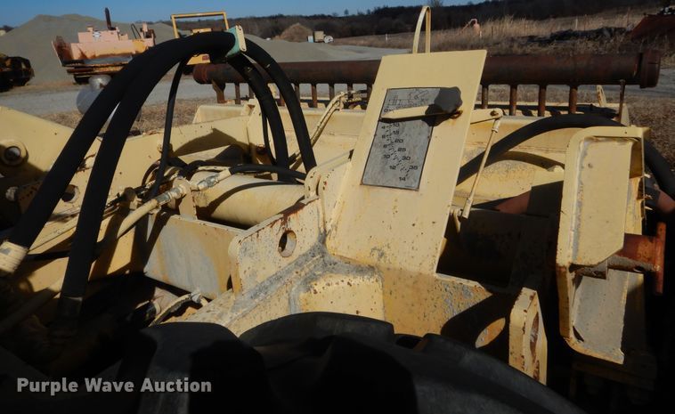 image for item DJ2360 2002 Bomag MPH100R  recycler