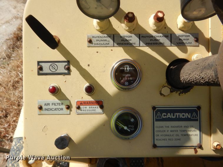 image for item DJ2360 2002 Bomag MPH100R  recycler