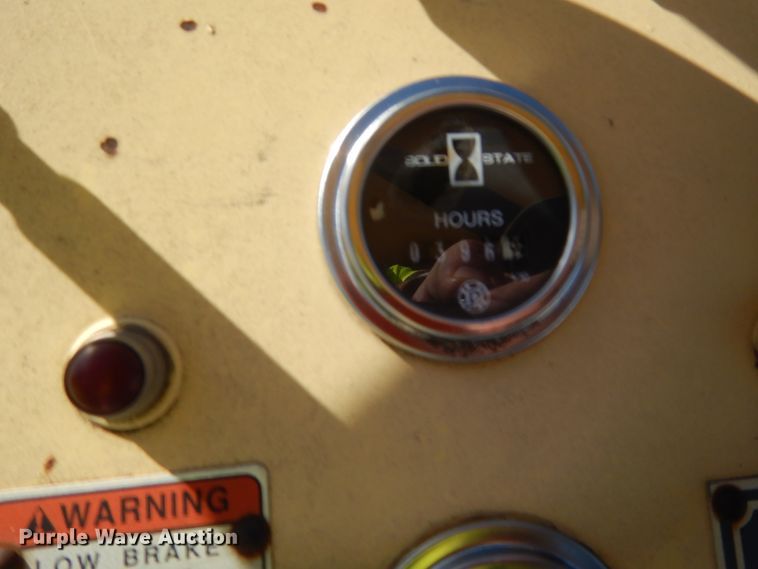 image for item DJ2360 2002 Bomag MPH100R  recycler