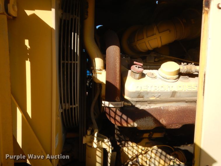 image for item DJ2360 2002 Bomag MPH100R  recycler