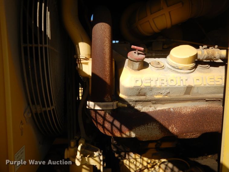 image for item DJ2360 2002 Bomag MPH100R  recycler