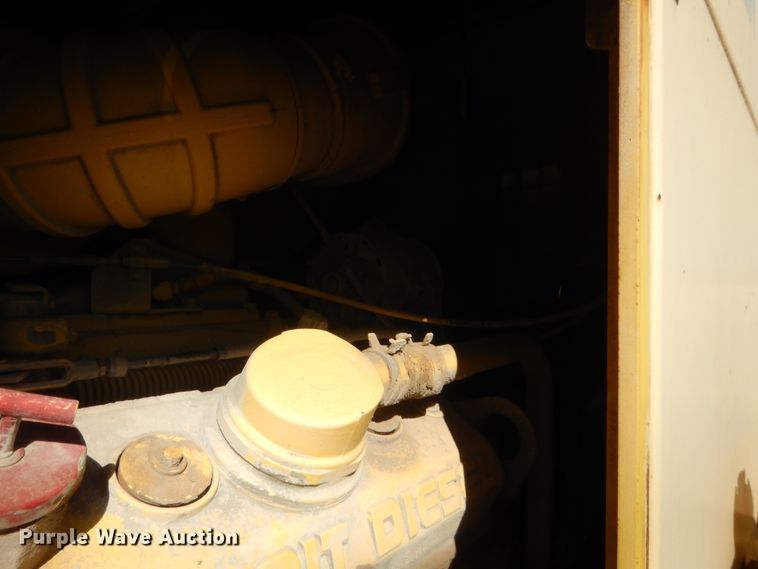 image for item DJ2360 2002 Bomag MPH100R  recycler