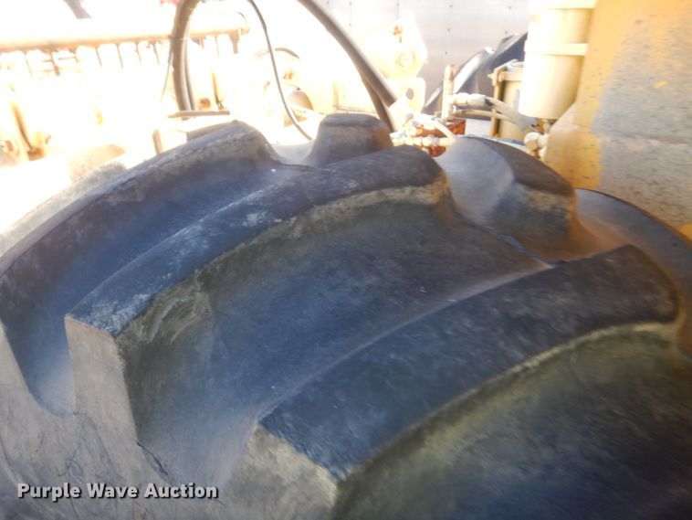 image for item DJ2360 2002 Bomag MPH100R  recycler