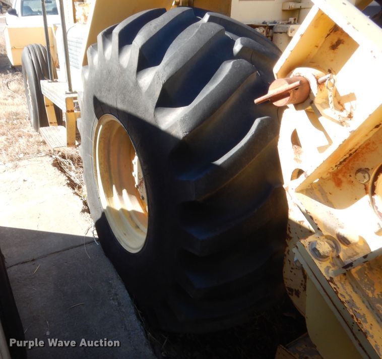 image for item DJ2360 2002 Bomag MPH100R  recycler