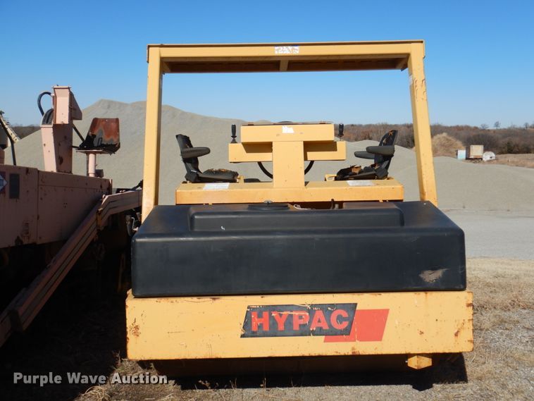 image for item DJ2362 2001 Hypac C778B  double drum vibratory roller