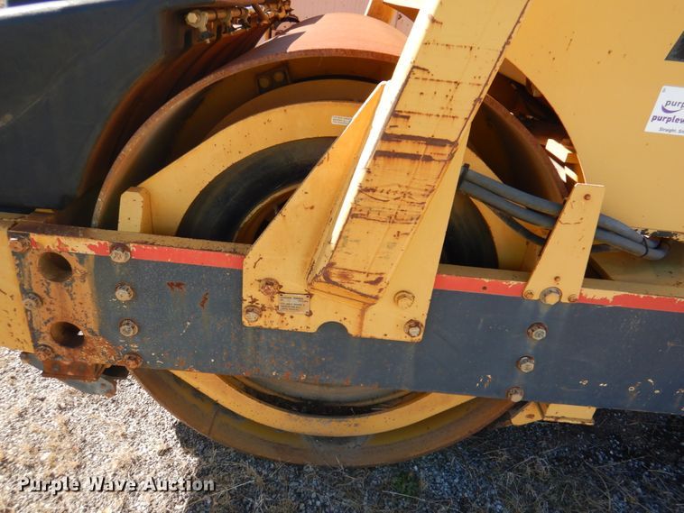 image for item DJ2362 2001 Hypac C778B  double drum vibratory roller