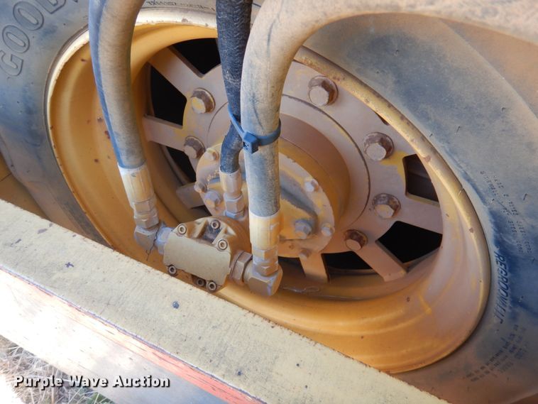 image for item DJ2362 2001 Hypac C778B  double drum vibratory roller