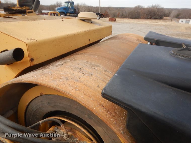 image for item DJ2364 1999 Hypac C778B  double drum vibratory roller