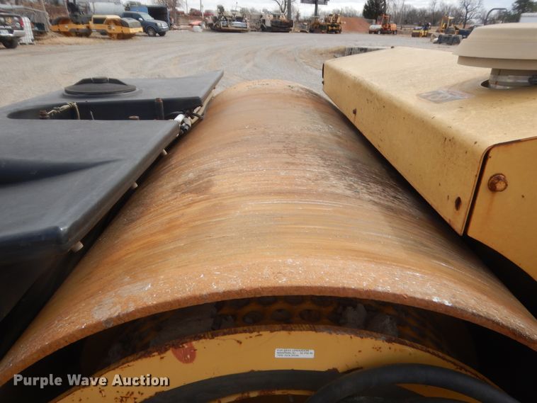 image for item DJ2364 1999 Hypac C778B  double drum vibratory roller