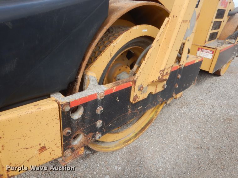 image for item DJ2364 1999 Hypac C778B  double drum vibratory roller