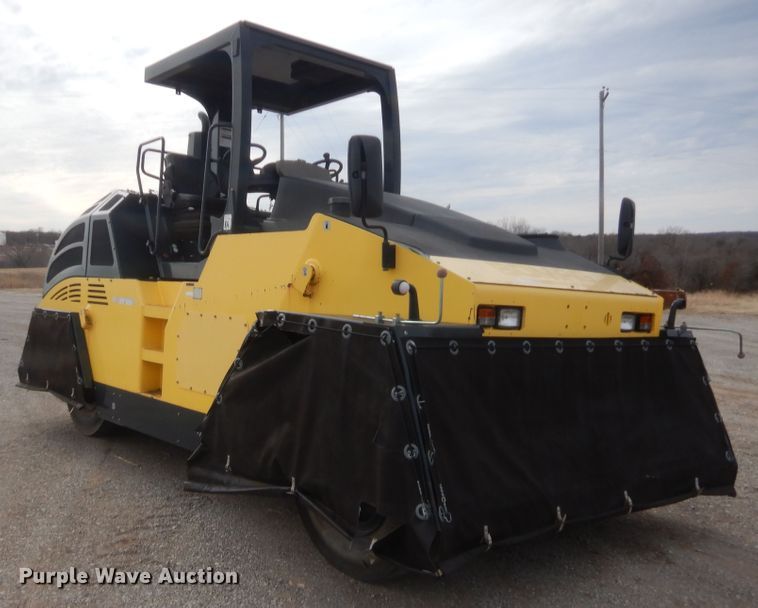 image for item DJ2371 2010 Bomag BW27RH  pneumatic roller