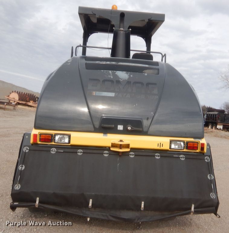 image for item DJ2371 2010 Bomag BW27RH  pneumatic roller