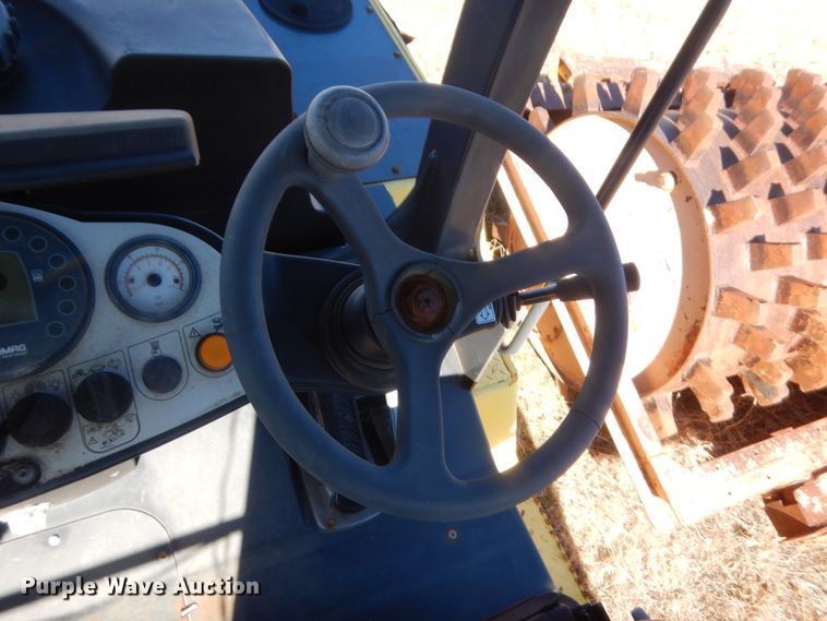 image for item DJ2371 2010 Bomag BW27RH  pneumatic roller