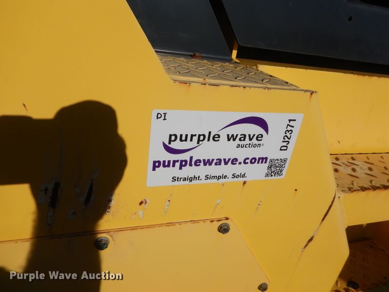 image for item DJ2371 2010 Bomag BW27RH  pneumatic roller